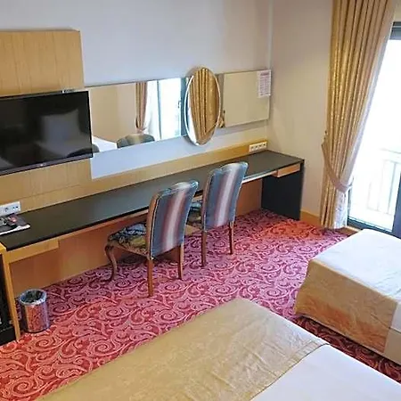Vois Atasehir & 4*